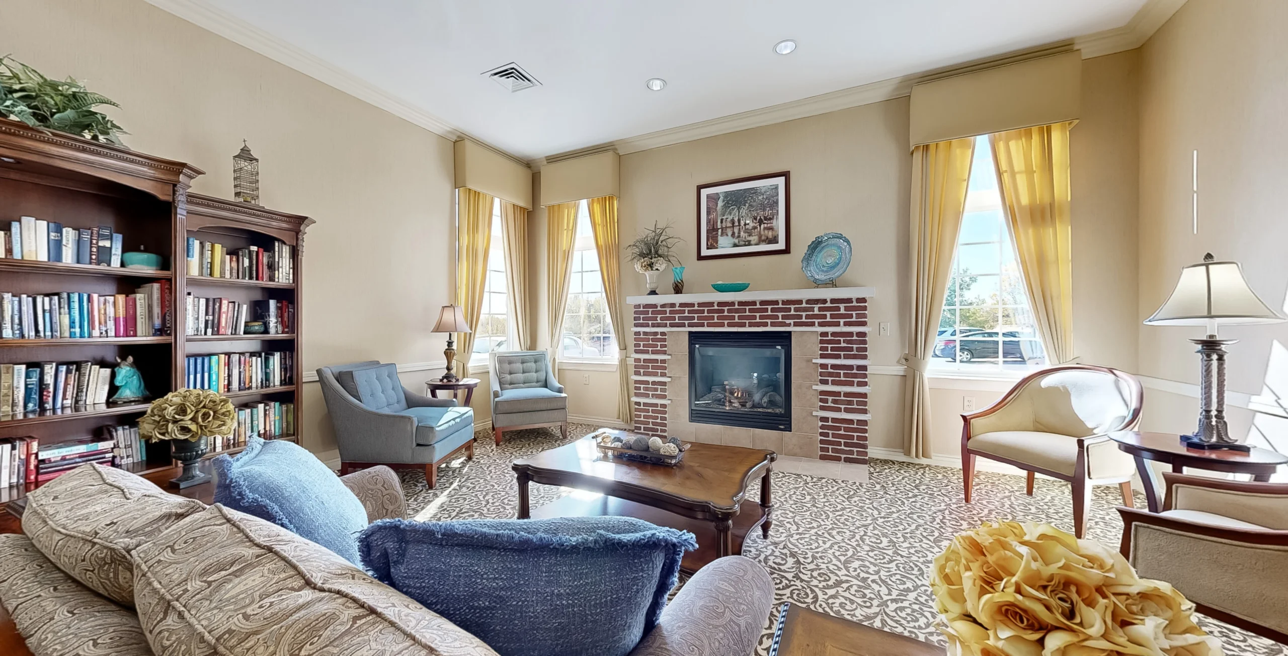 pano zoom LIVING ROOM 1 scaled