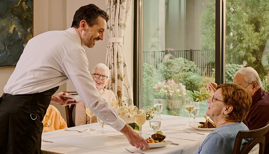 251008 AR Legend Revelle Distinctive DINING 0905