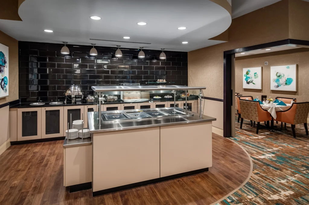 Latitudes Restaurant