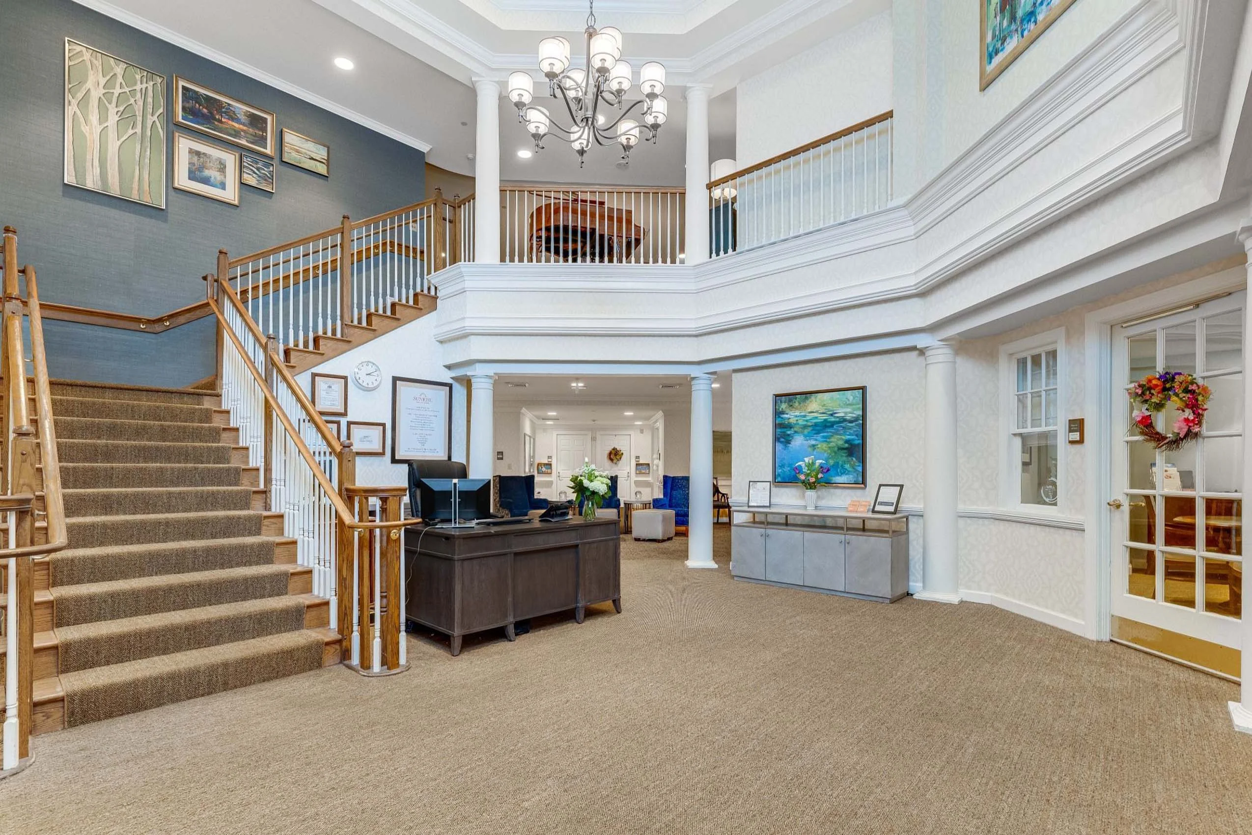 26 324 Lancaster Ave Malvern PA 19355 USA Foyer CR109363 1