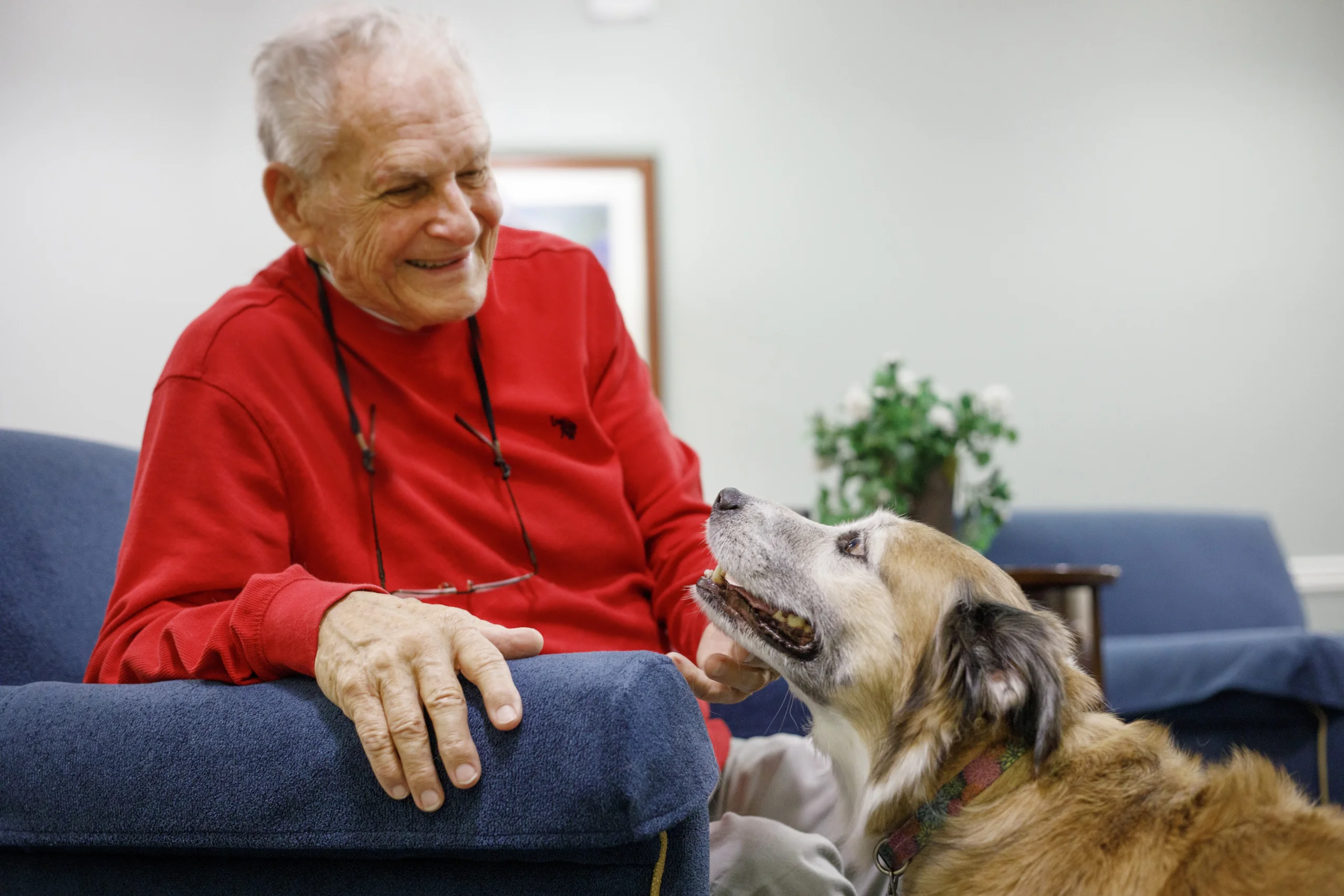 Pet-Friendly Assisted Living: What to Know About Policies, Costs, and Care